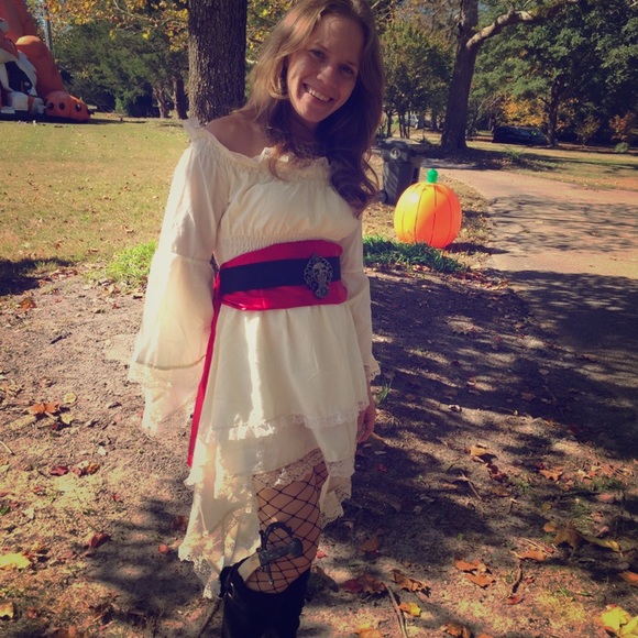 Meet your Posher, Jess - Picture 4 of 13